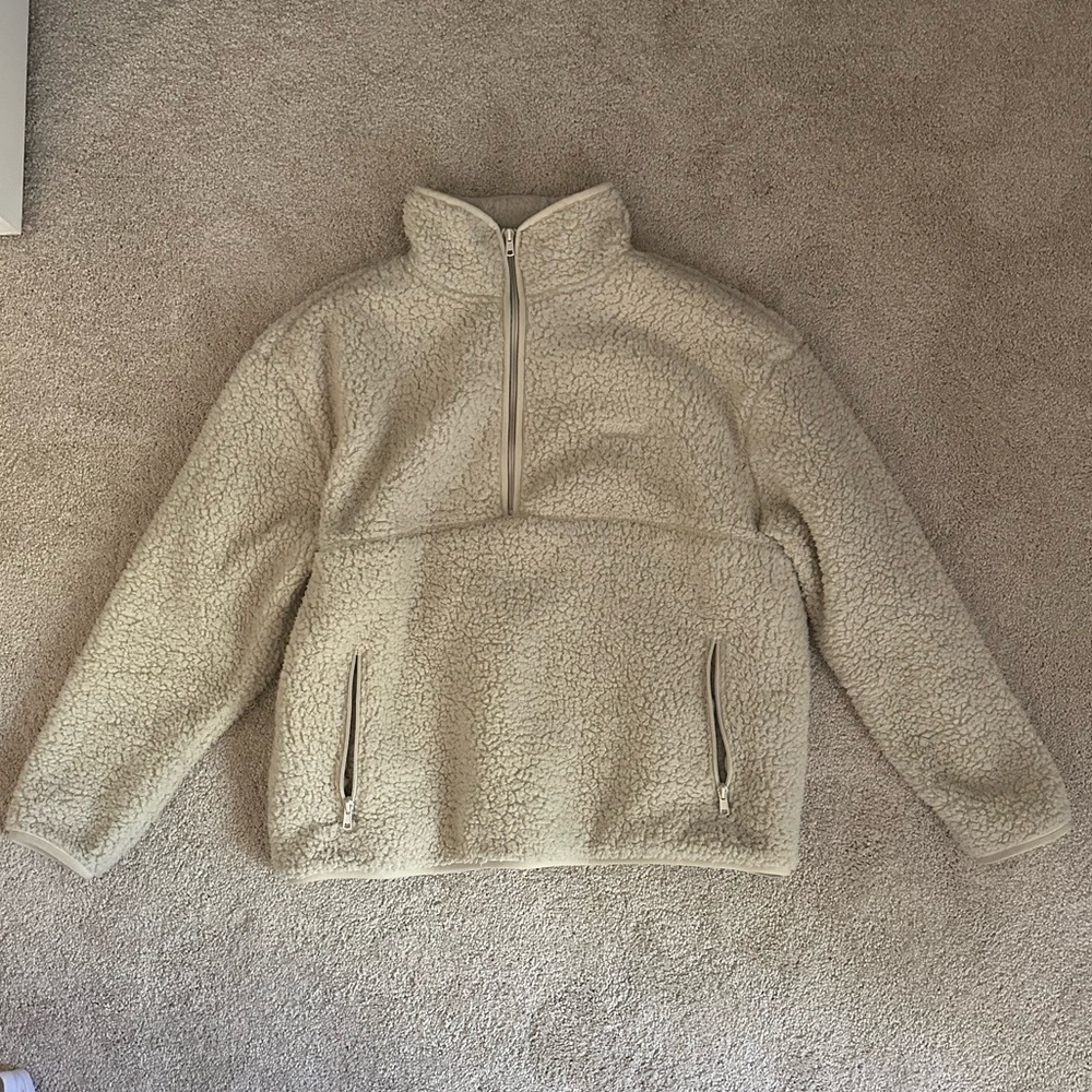 SKIMS Cream Teddy Fleece